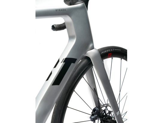 BICYCLE STRADA SHIMANO 105 DI2 2X12 + ZIPP 303s CHROME 3T