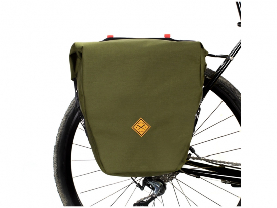 PANNIER OLIVE 22L RESTRAP