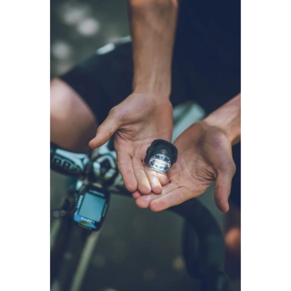 LIGHT FRONT FEMTO USB C DRIVE BLACK LEZYNE