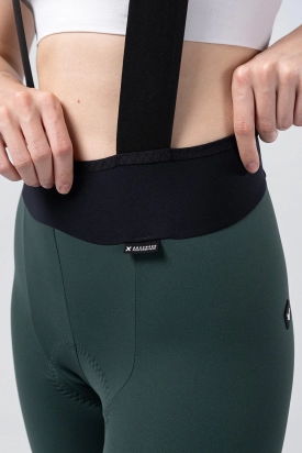 BIB SHORTS X WOMAN K9 PINEWOOD GOBIK