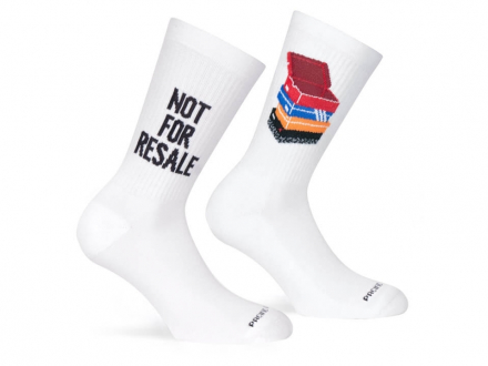 SOCKS NOT FOR RESALE PACIFIC AND COLORS